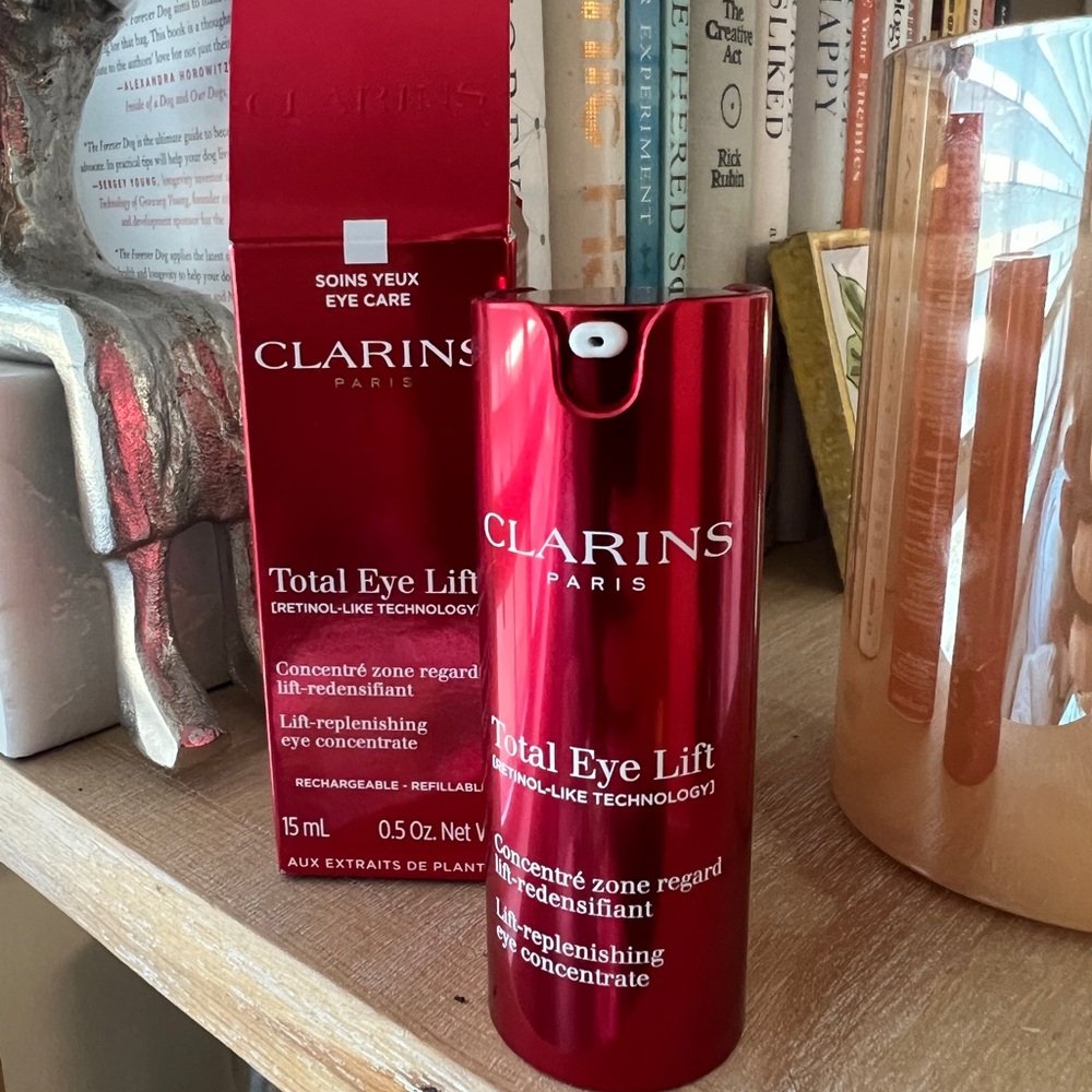 Clarins Total Eye Lift in Shiny Red Packaging
